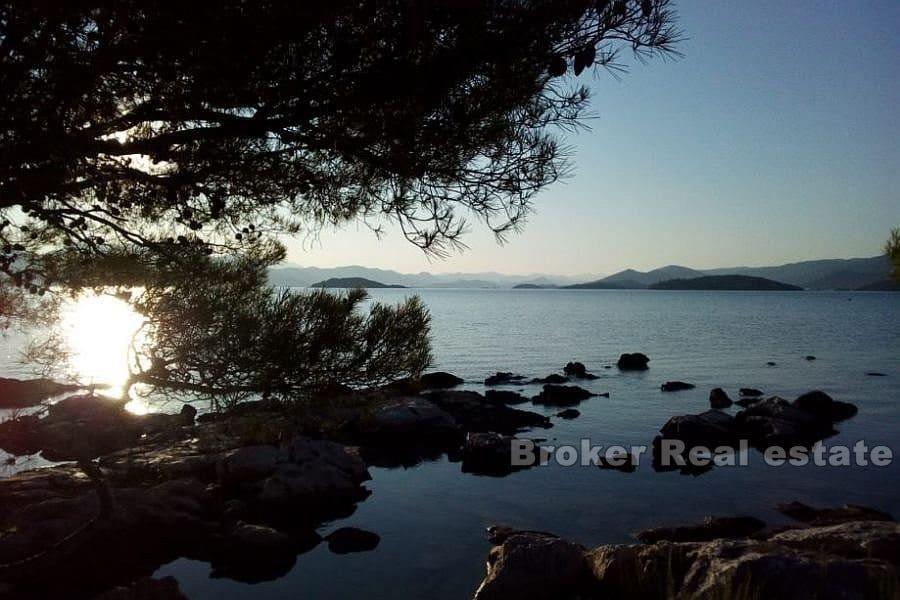 Pelješac - Građevni teren uz more