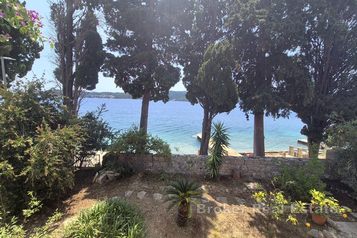 Pelješac - Proprietà con un grande potenziale in prima fila