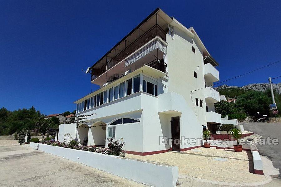 Apartment on the south side of the island of Hvar
