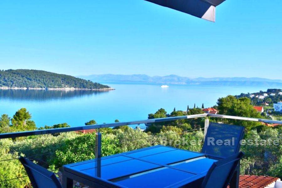 Ostrov Šolta - Apartmán v novější budově s výhledem na moře