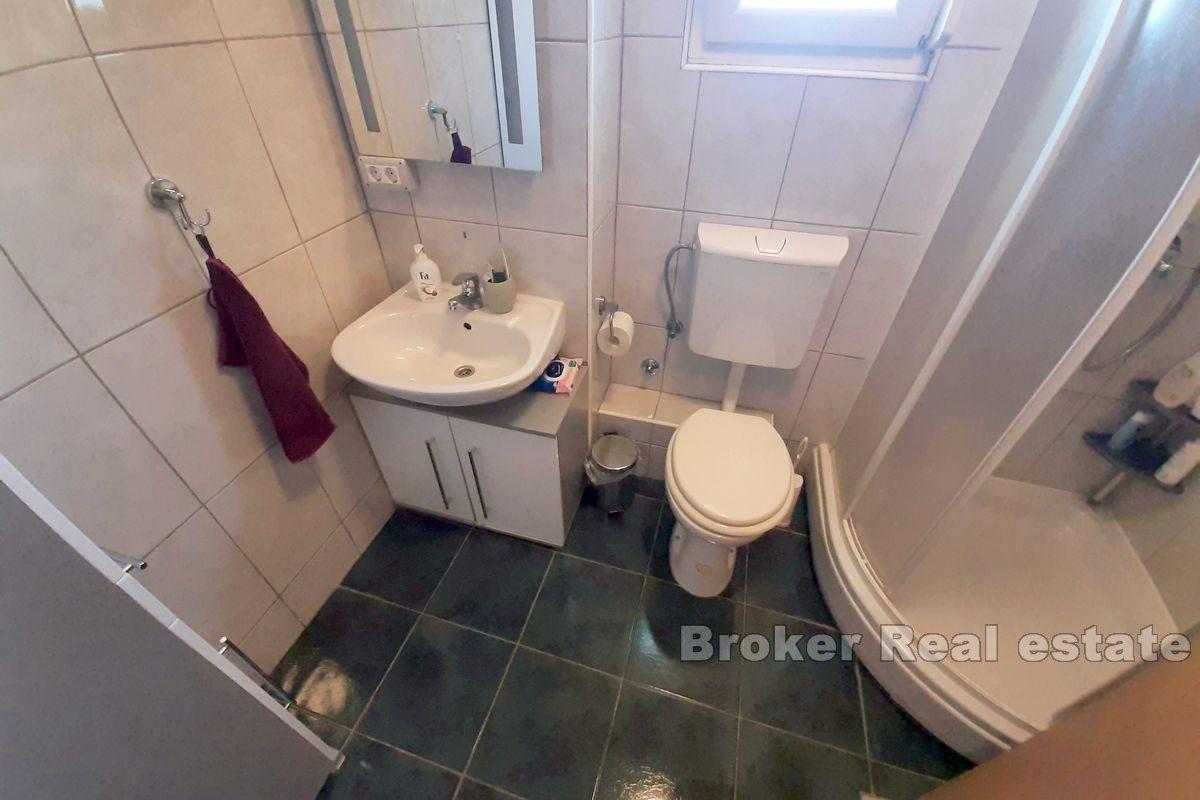 Trzypokojowy apartament na najwyższym piętrze z widokiem na morze