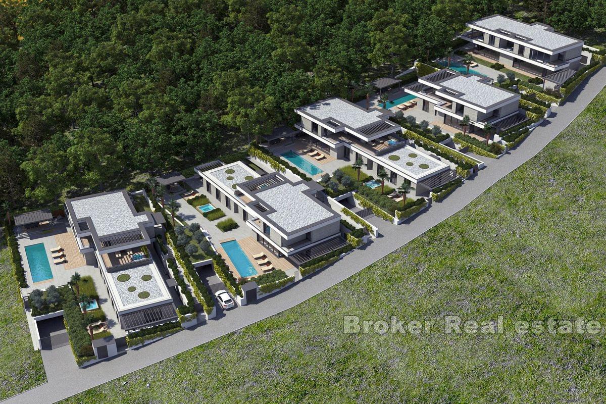 Velký stavební pozemek u moře s výhledem