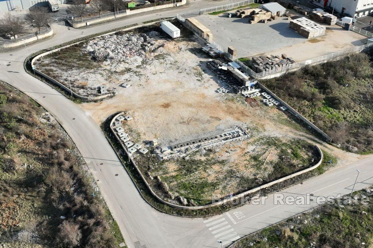 001-2016-615-Split-area-building-land-for-sale