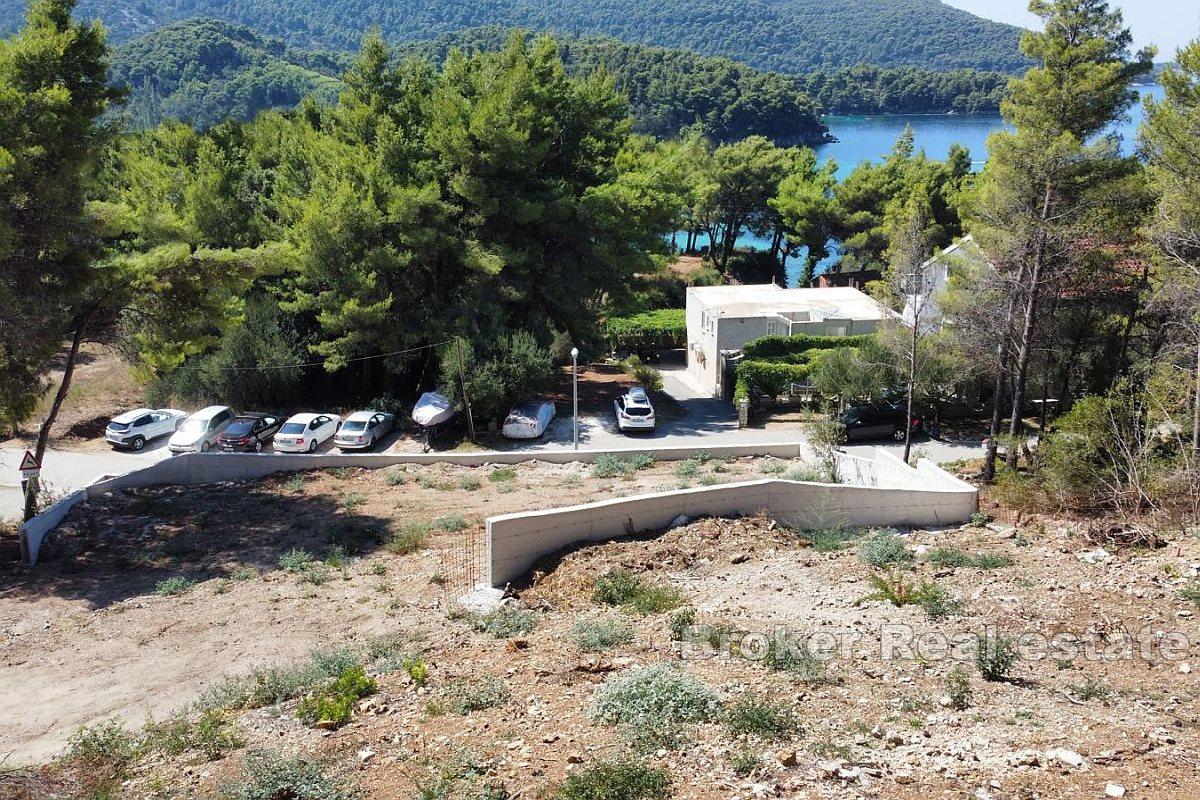 Building plot with sea view