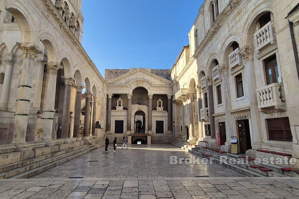 W pełni wyposażona restauracja rodzinna w centrum Splitu