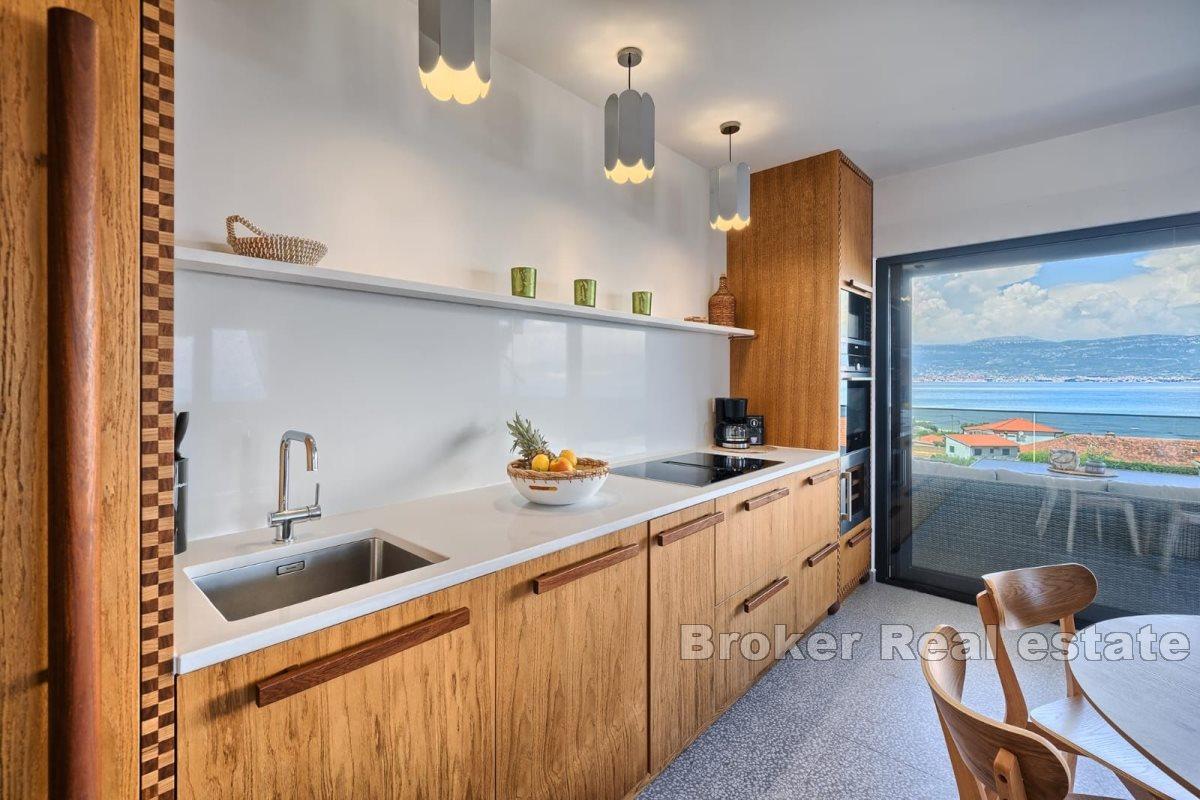 Krásný byt s bazénem a otevřeným výhledem