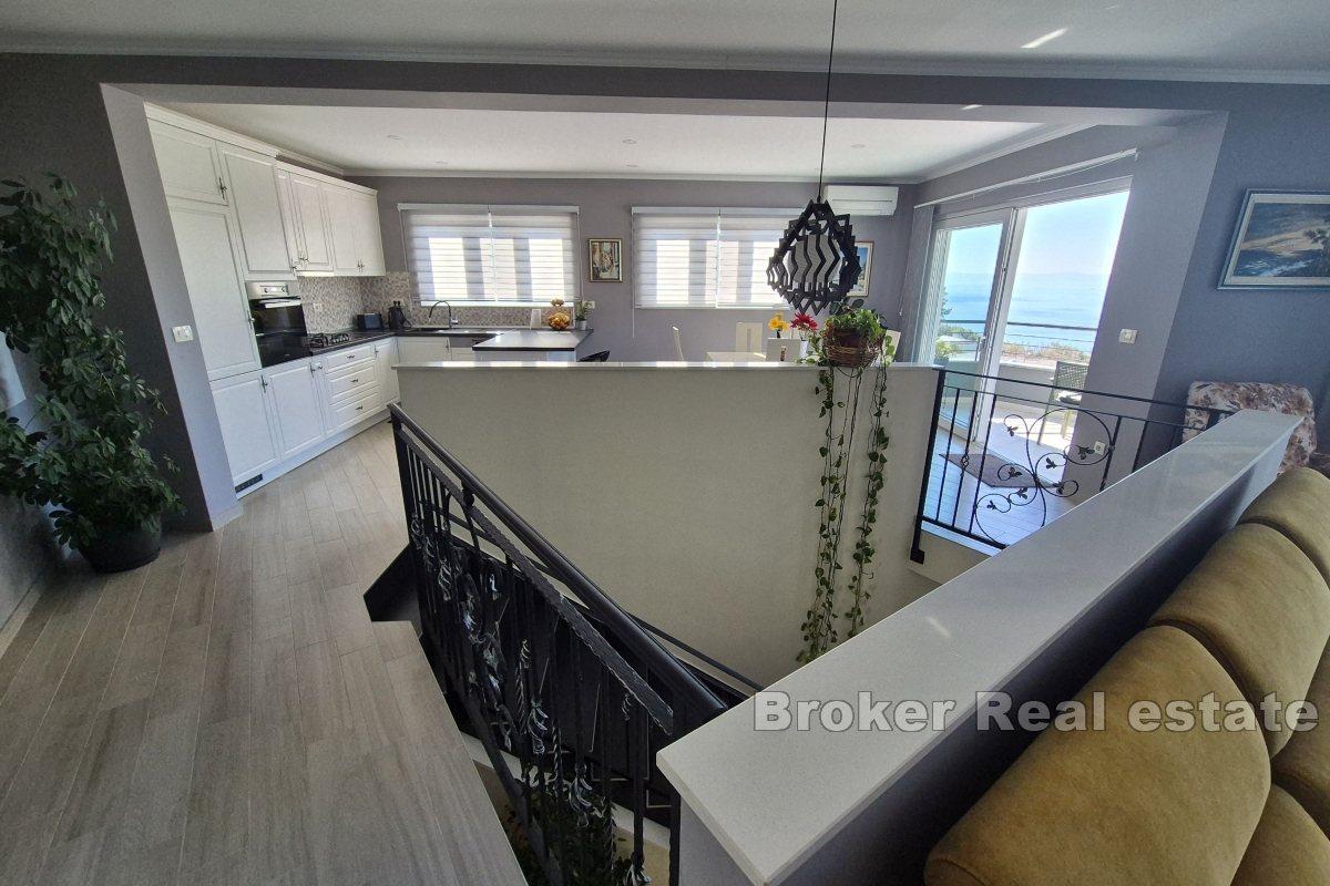 Attractive detached house