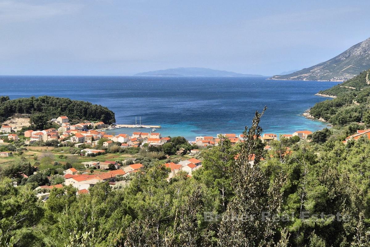 Stavební pozemek v atraktivní lokalitě s výhledem na moře