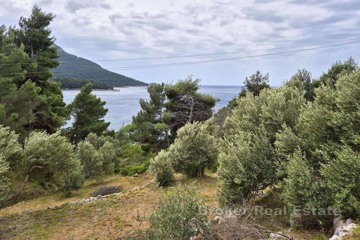 Stavební pozemek v atraktivní lokalitě s výhledem na moře