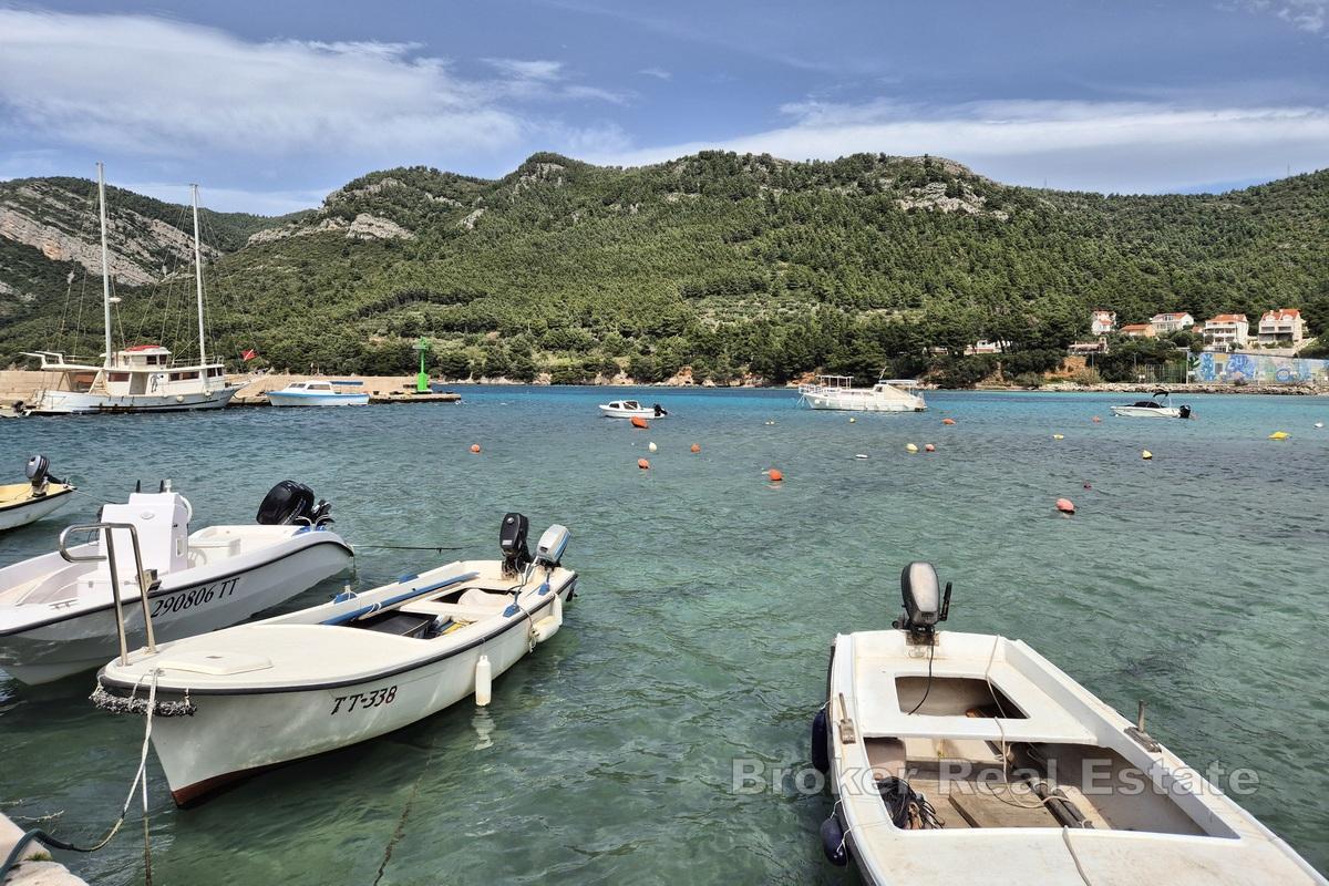 Stavební pozemek v atraktivní lokalitě s výhledem na moře