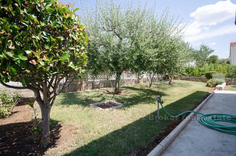 Zadar, Petrčane, krásný dům na nábřeží