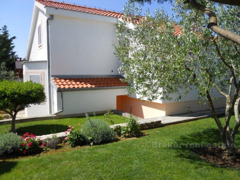 Zadar, Petrčane, krásný dům na nábřeží