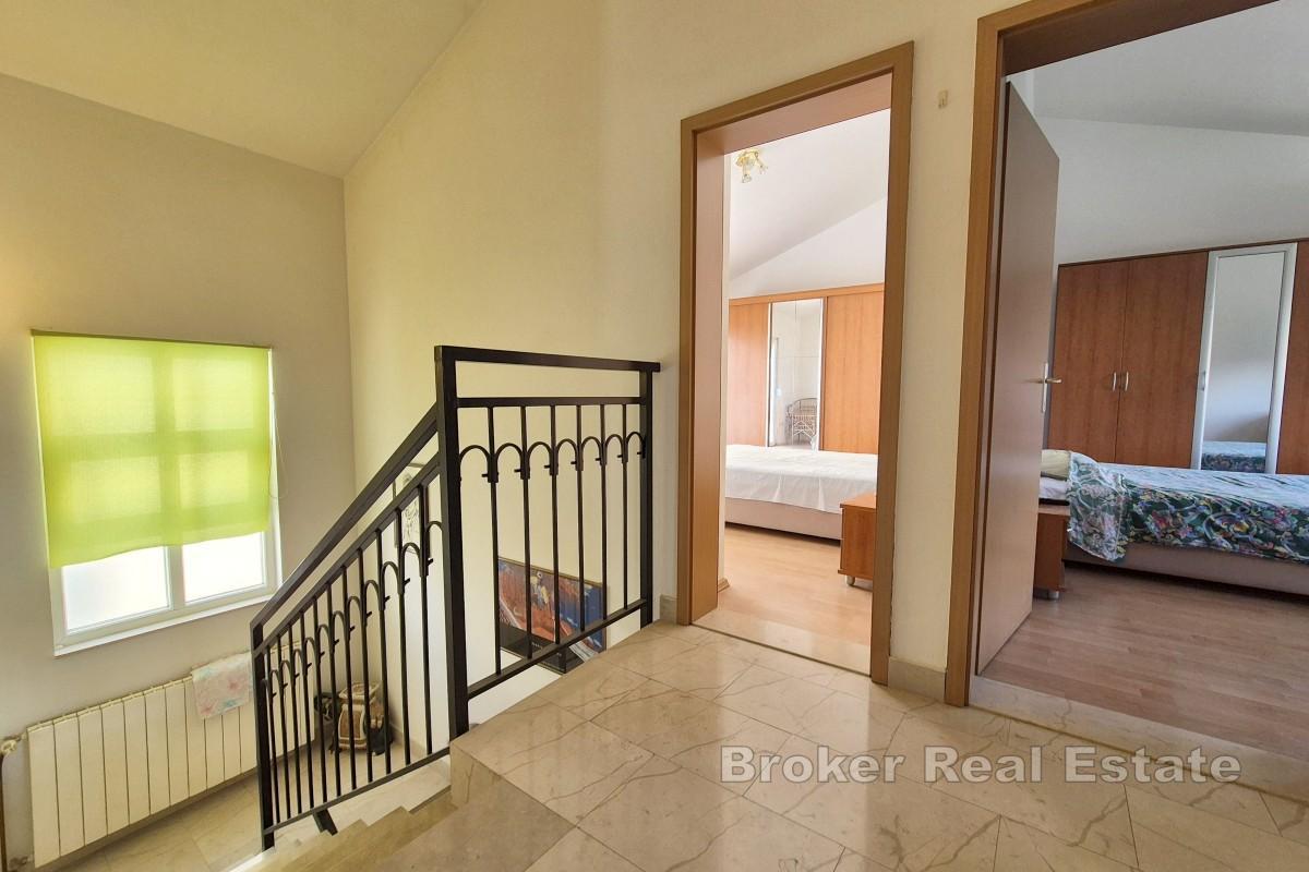 Dom szeregowy na dwóch kondygnacjach