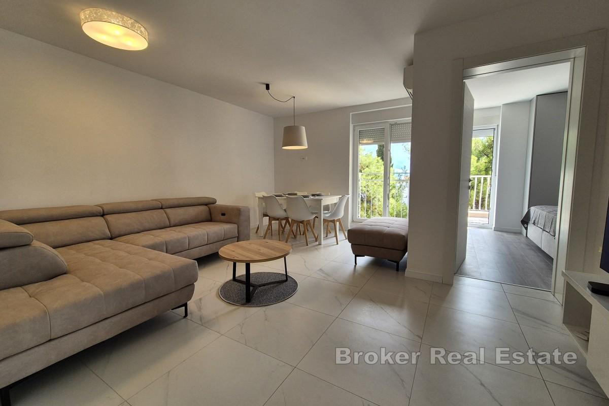 Odnowione mieszkanie dwupokojowe z widokiem na morze