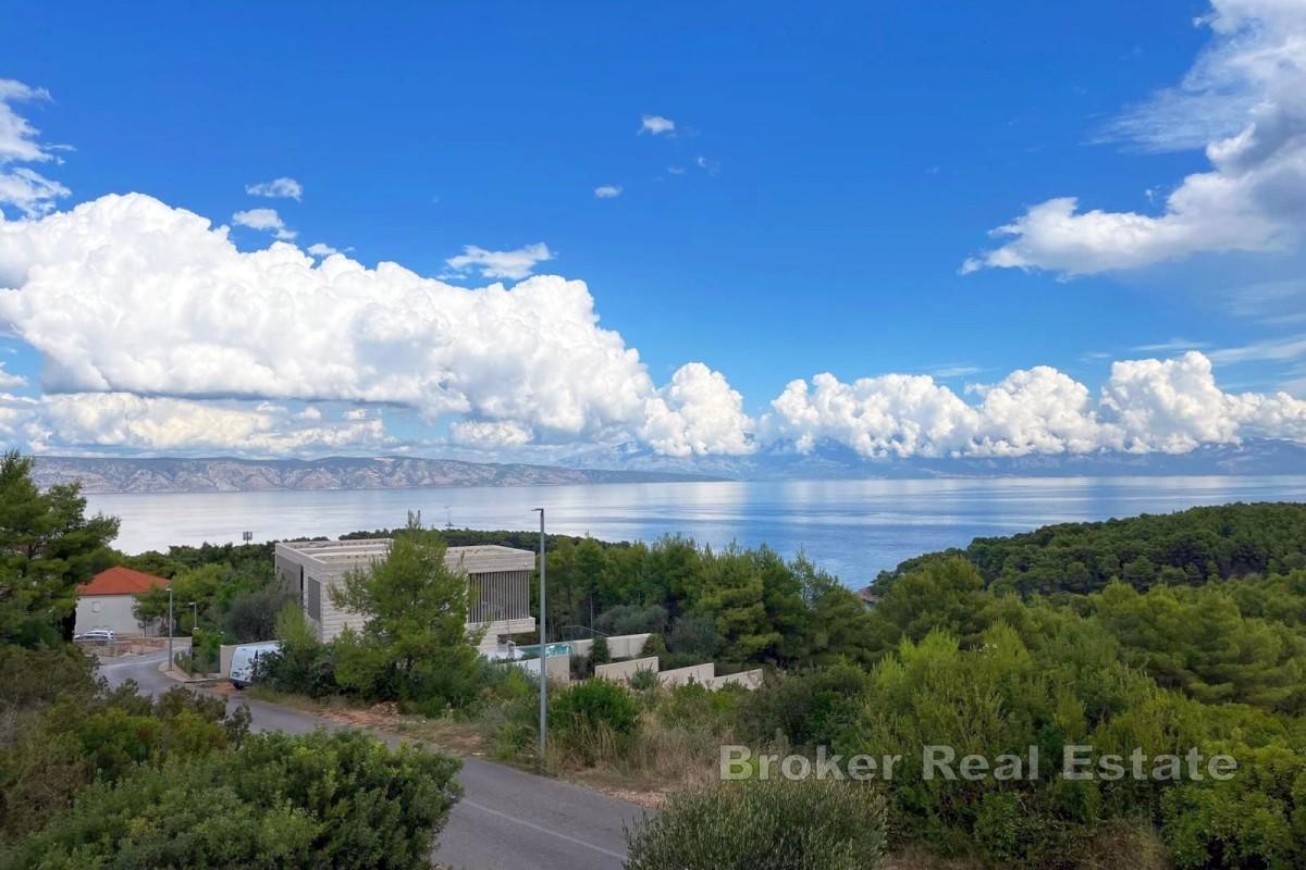 Привлекательный участок под застройку с видом на море