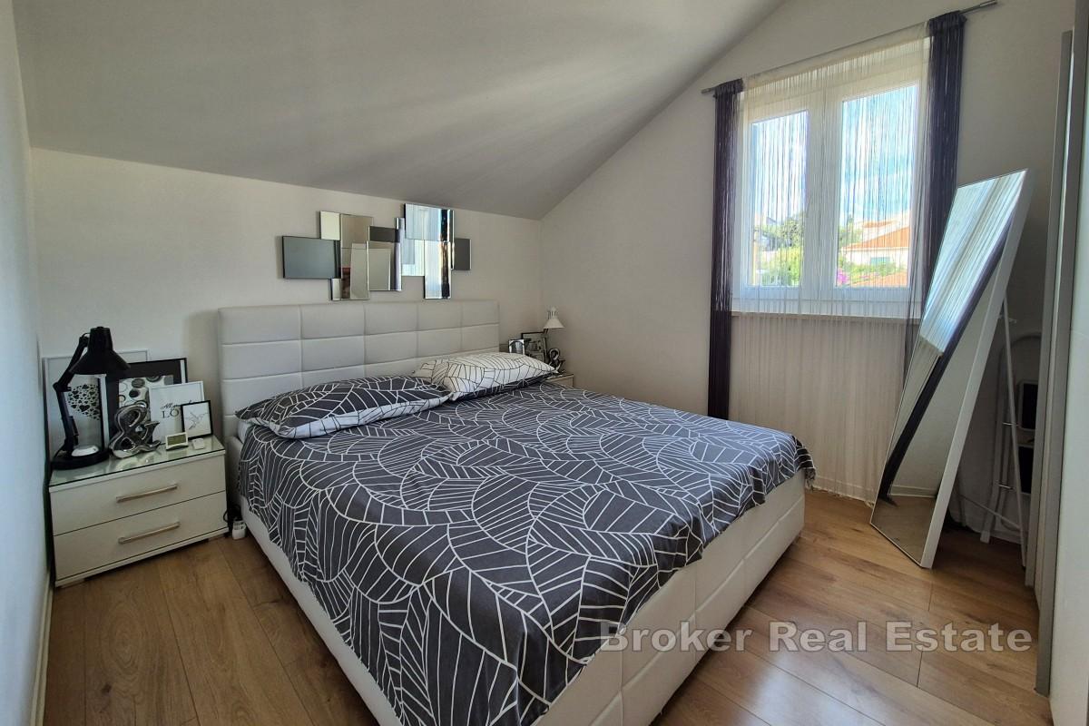 Nowocześnie urządzony apartament z dwiema sypialniami