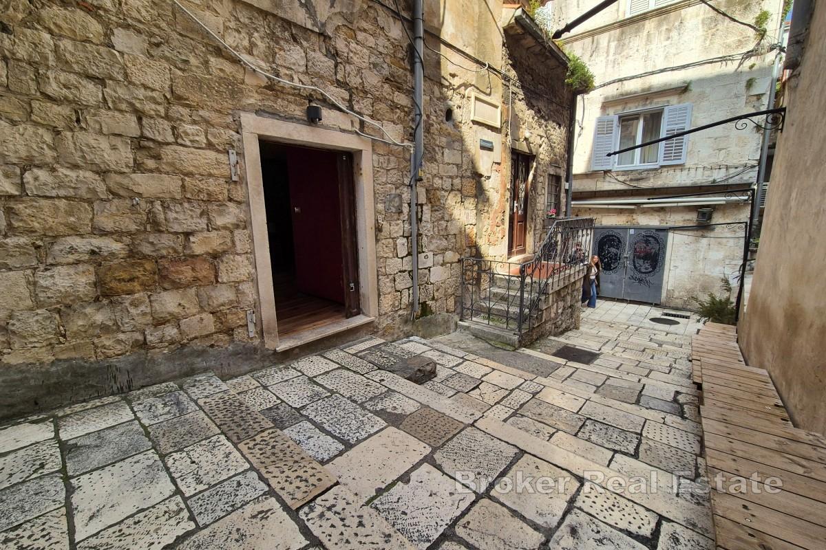 Local commercial de 30 m² en centre-ville
