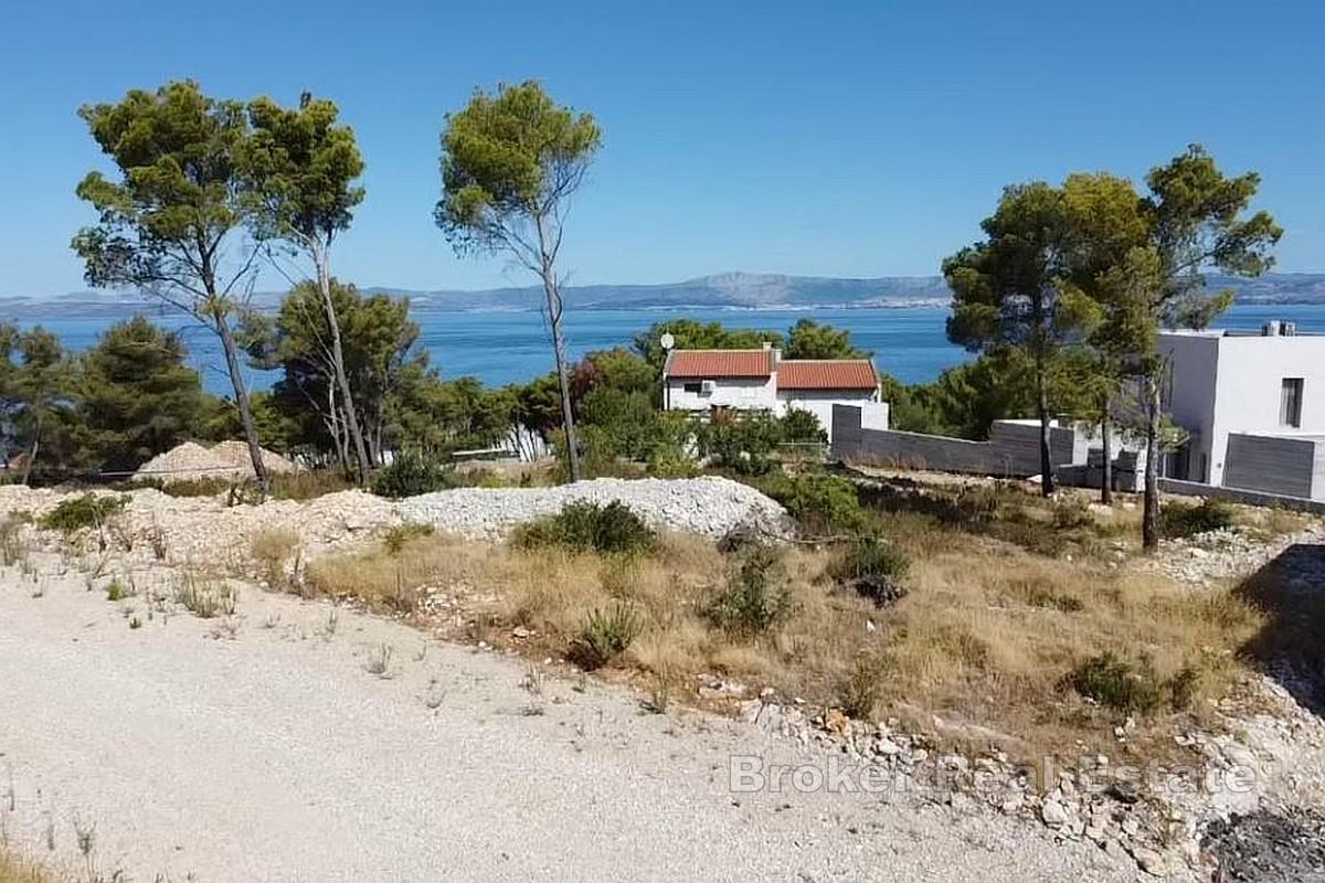 Terreno con progetto approvato e vista mare