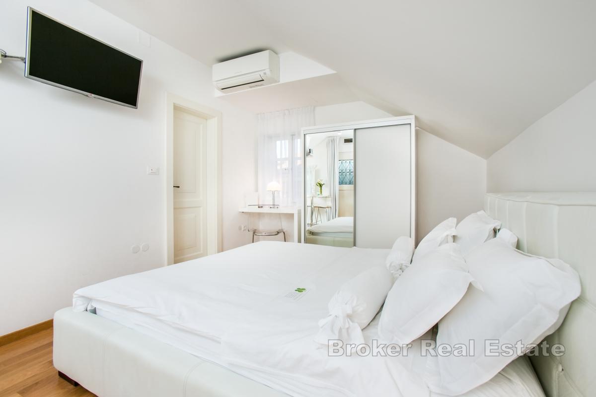 Renoviertes Steinhaus auf zwei Etagen