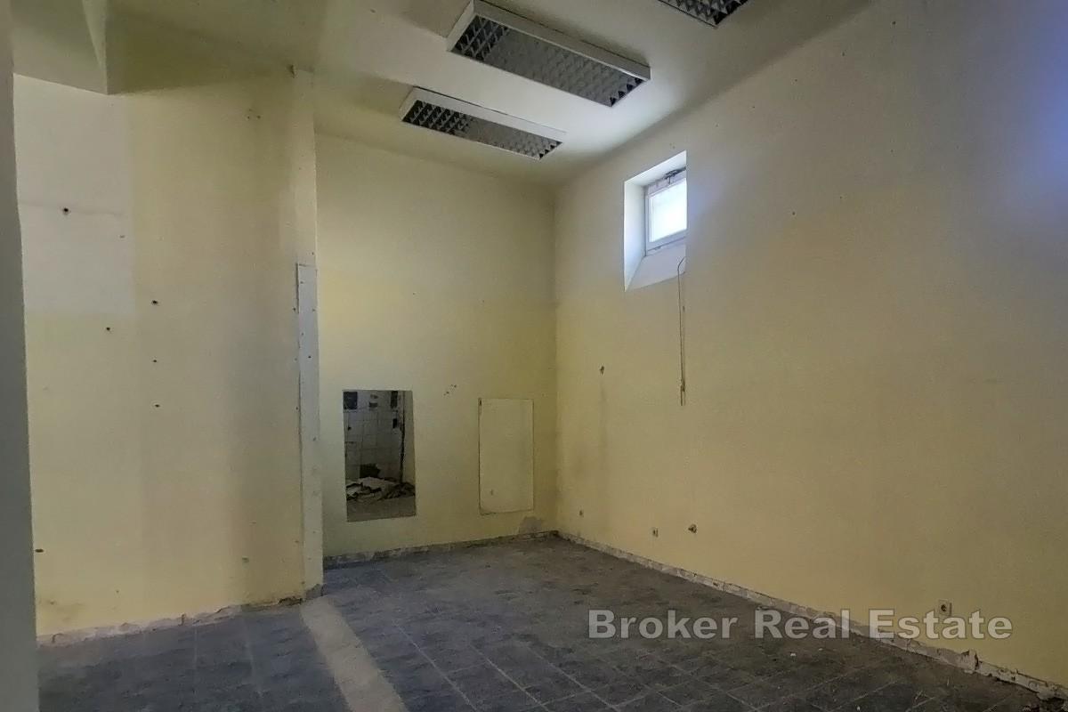 Næringslokale for renovering i travelt område