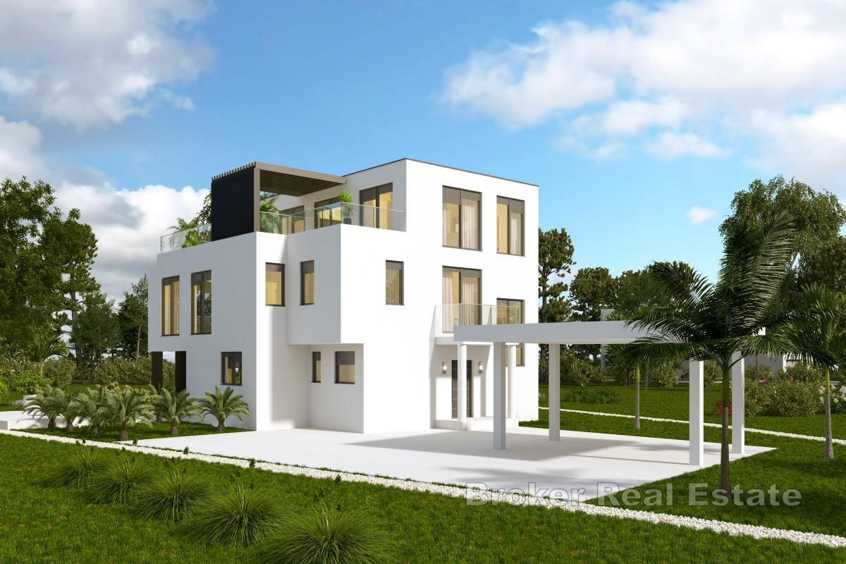 Prémiová vila se třemi podlažími, bazénem a krásným výhledem na moře
