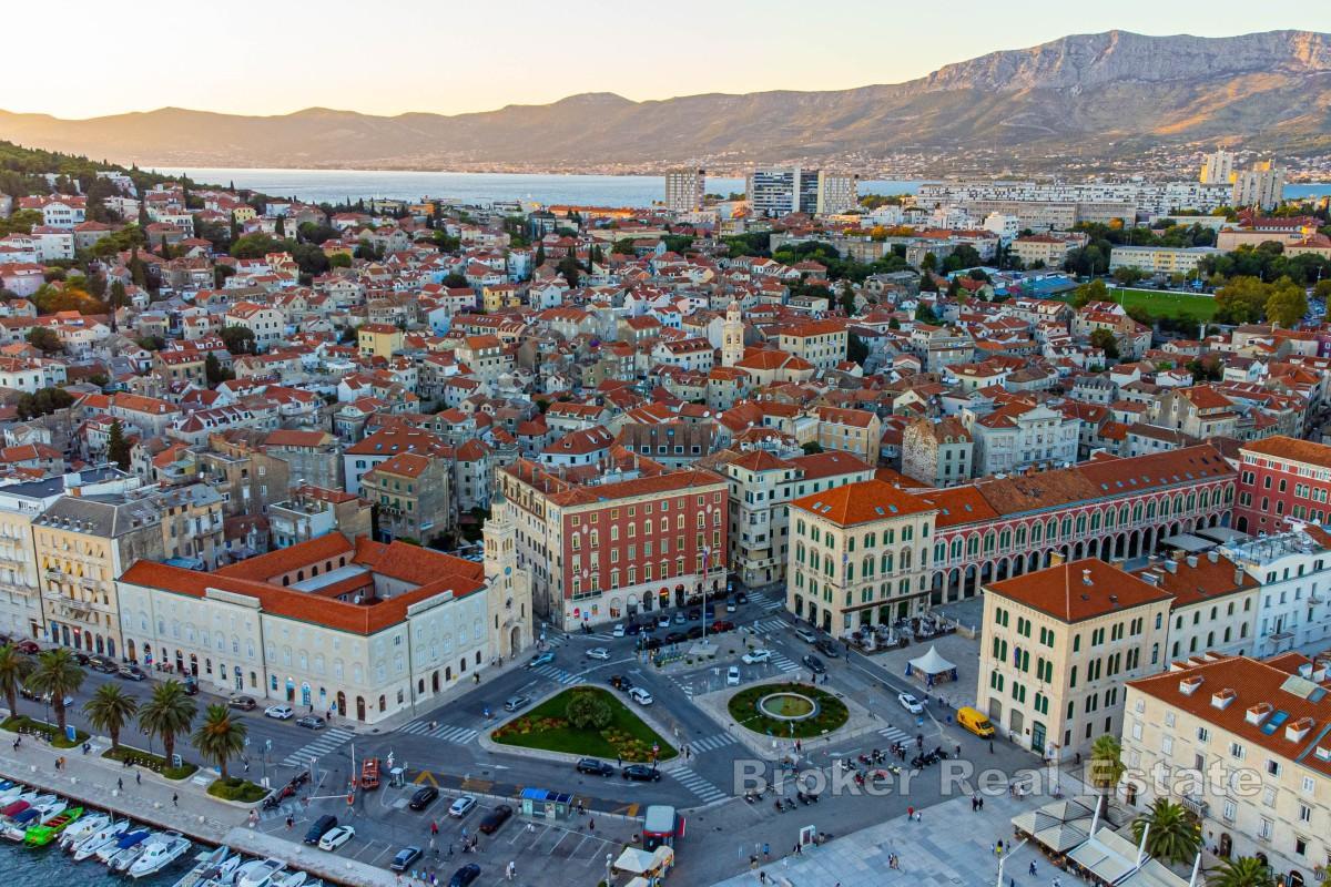 Šarmantni jednosobni stan nedaleko strogog centra grada