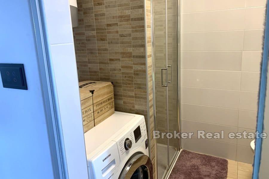 Spalato, Plokite - Appartamento con due camere da letto arredato in stile moderno