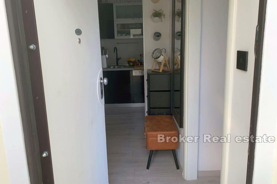 Spalato, Plokite - Appartamento con due camere da letto arredato in stile moderno