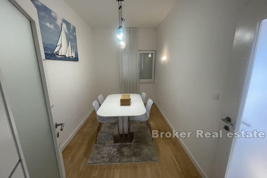 Geteilter Bereich - Apartment mit zwei Schlafzimmern, Terrasse und Meerblick