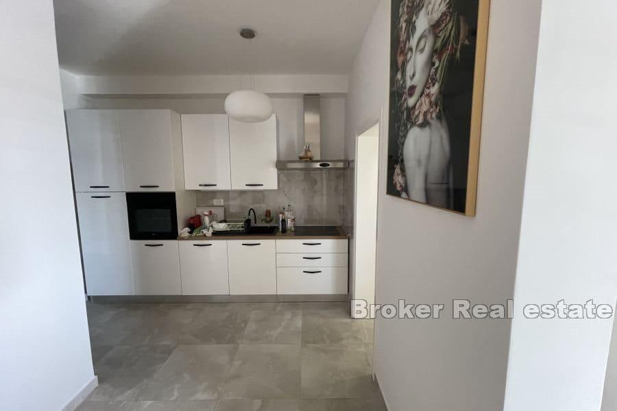 Geteilter Bereich - Apartment mit zwei Schlafzimmern, Terrasse und Meerblick