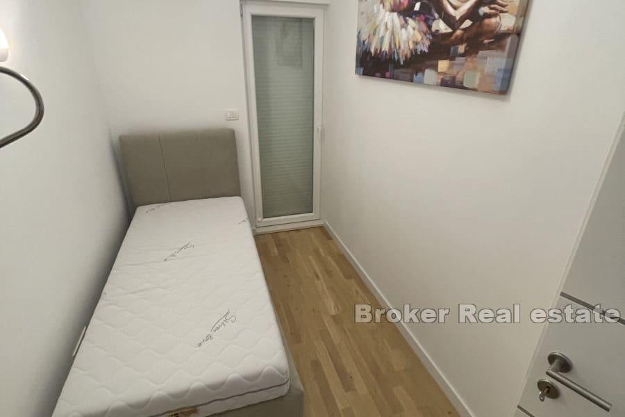 Geteilter Bereich - Apartment mit zwei Schlafzimmern, Terrasse und Meerblick