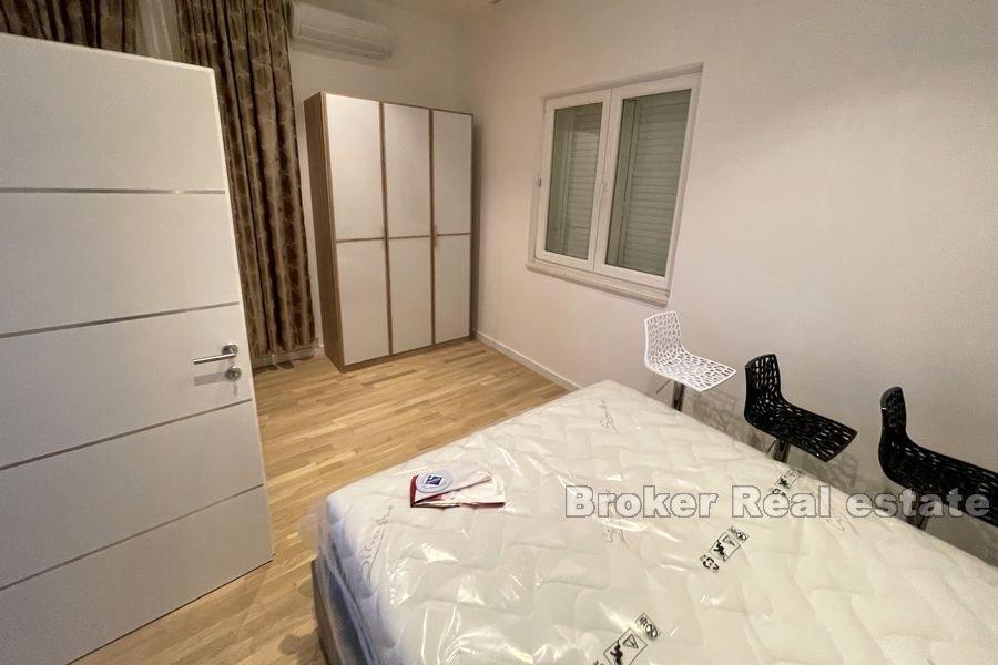 Split - Stobreč, Appartement moderne de deux chambres dans un nouveau bâtiment