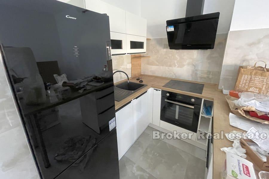 Split - Stobreč, Modern two bedroom apartment in a new building
