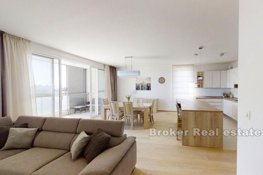 Split, Trstenik, dwupokojowe mieszkanie o powierzchni 100 m2