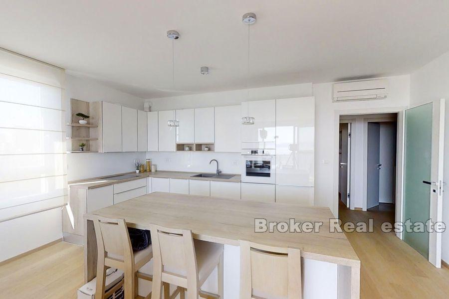 Split, Trstenik, dwupokojowe mieszkanie o powierzchni 100 m2