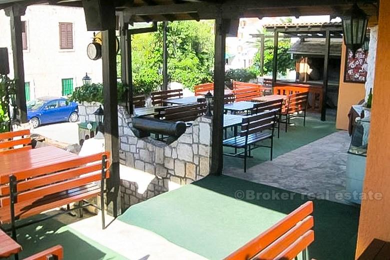 Trogir, Restaurace - Pizzerie