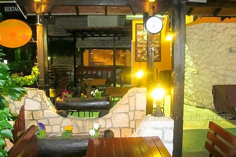 Trogir, Restaurace - Pizzerie