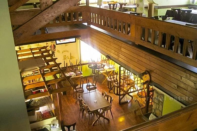 Trogir, Restaurace - Pizzerie