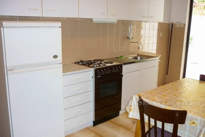 Split, sous-sol dans un petit immeuble