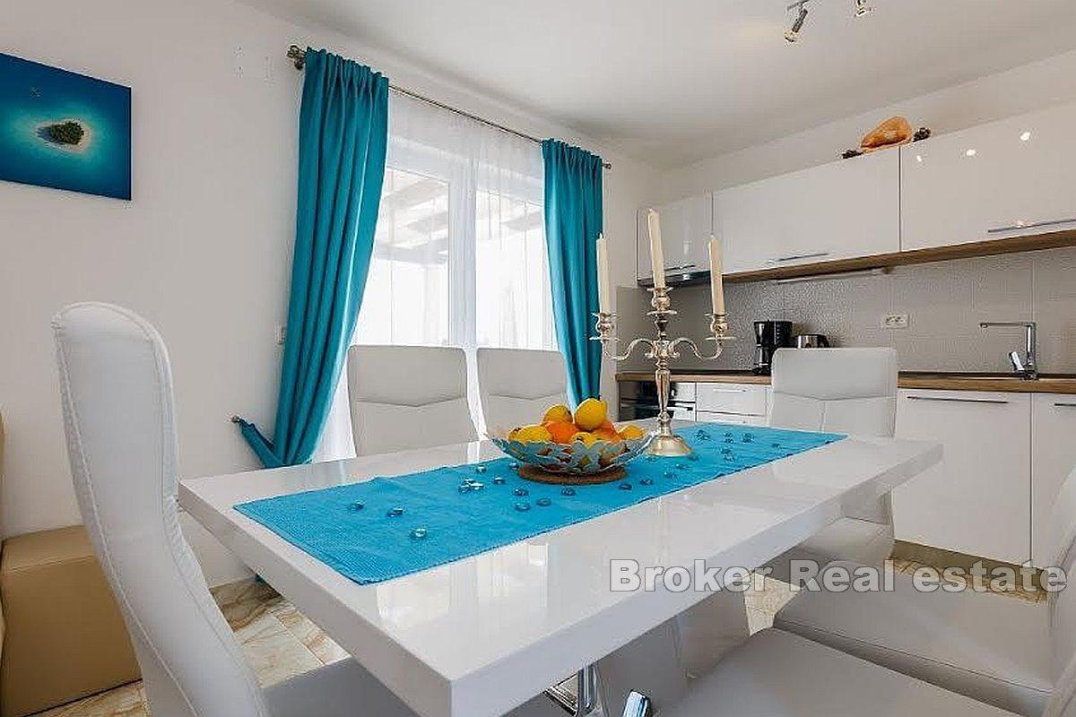 Ostrov Brač - Krásná vila