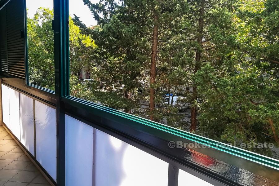 Split - Two bedroom apartment close to city center