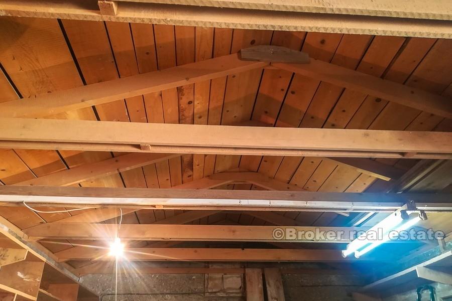 Split center - house for renovation in old center