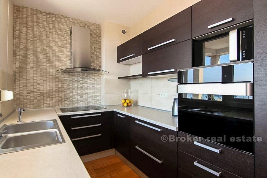 Split, Meje, appartement de deux chambres avec vue sur la mer