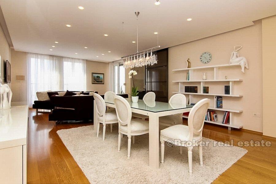 Split, Meje, appartement de deux chambres avec vue sur la mer