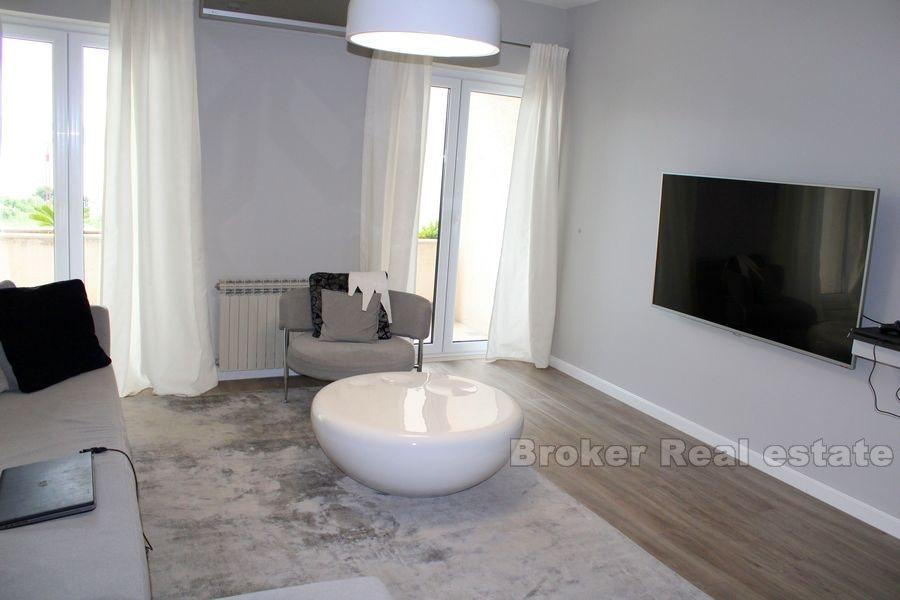 Split, Krizine, a luxurious four bedroom flat with a sea view