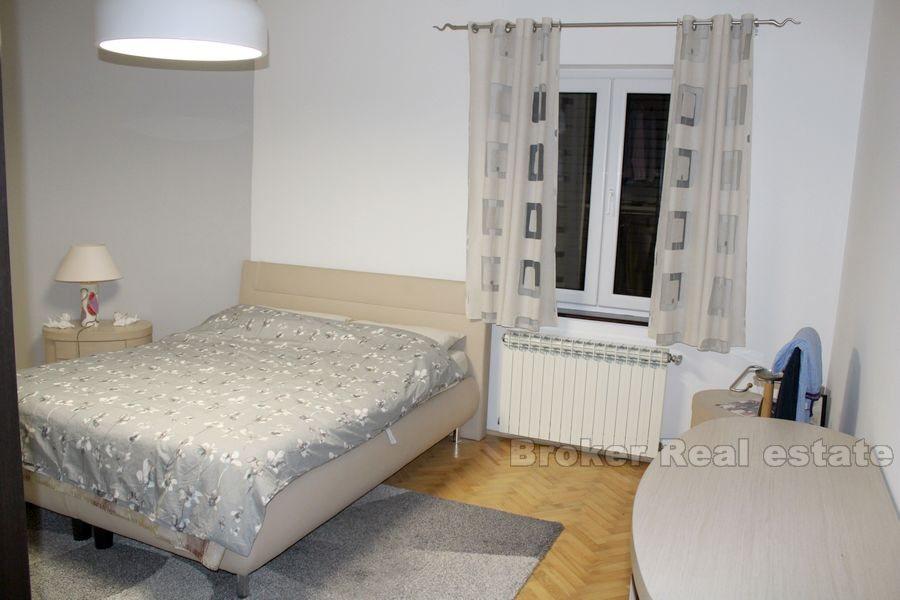 Split, Krizine, a luxurious four bedroom flat with a sea view