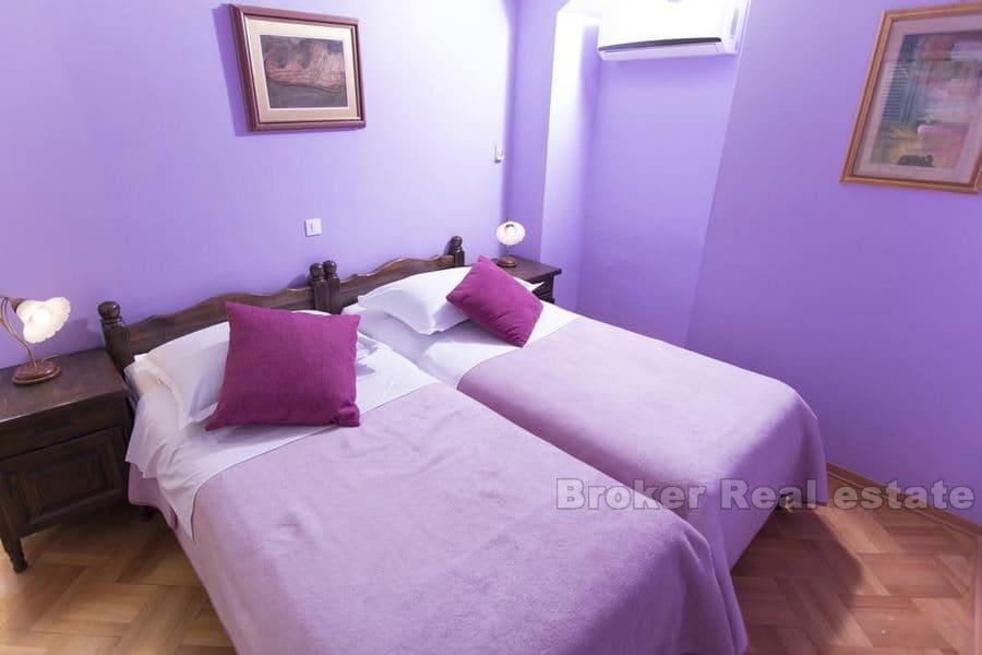 Сплит, Центр, дом на четыре этажа