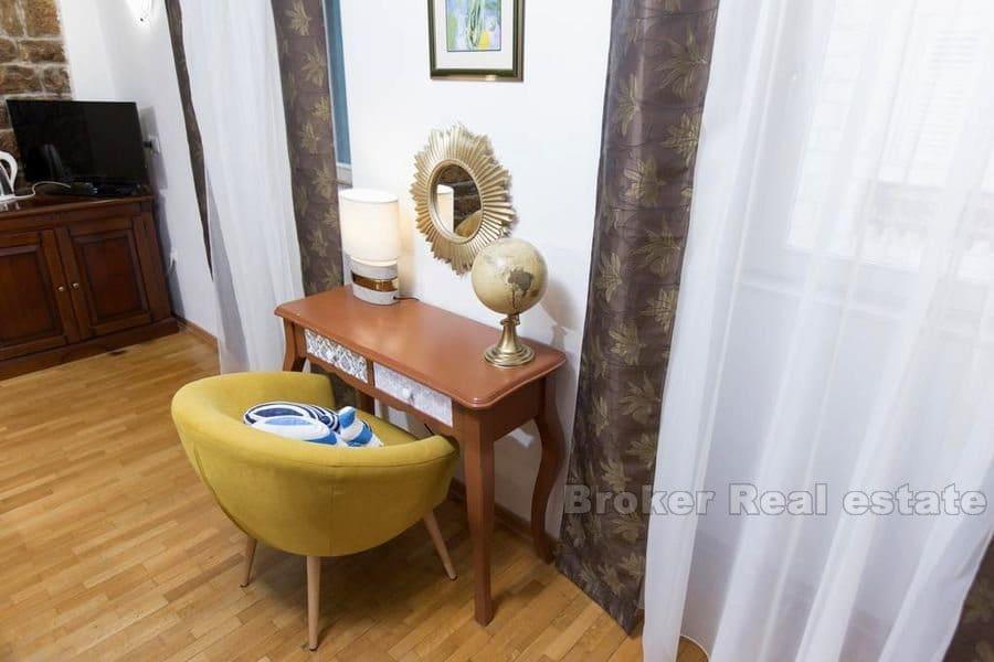 Сплит, Центр, дом на четыре этажа