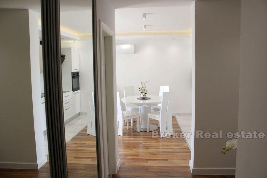 Split, Split 3, two bedroom apartment with sea view