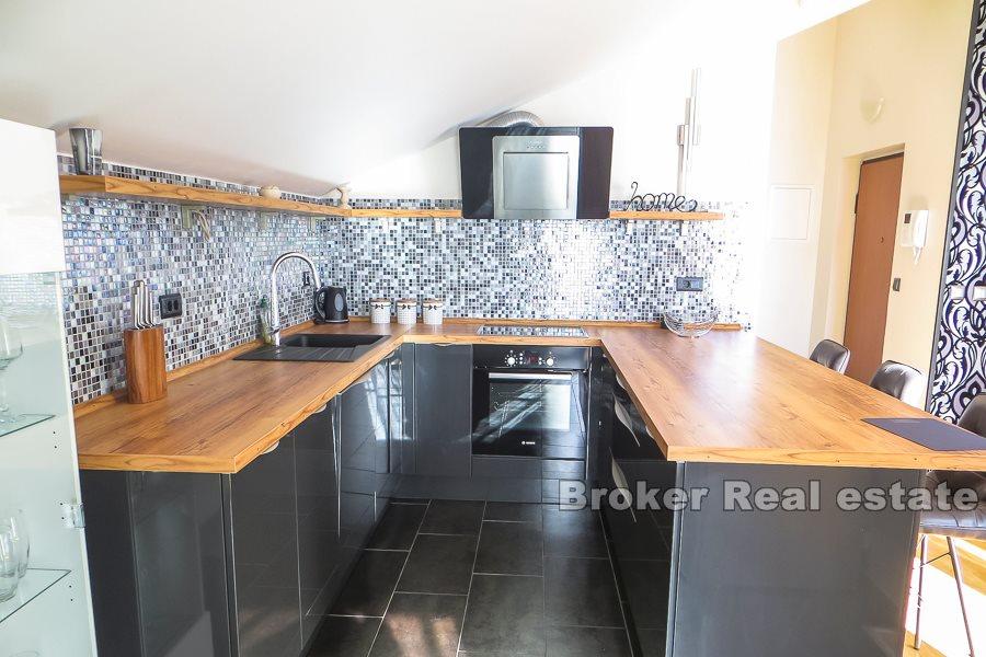 Split, Meje, luksusowy apartament z trzema sypialniami